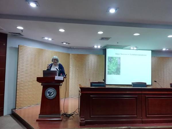 http://news.zstu.edu.cn/__local/6/08/DF/C5022CCC4420B25D88B62D665F6_A1909F71_14901.jpg